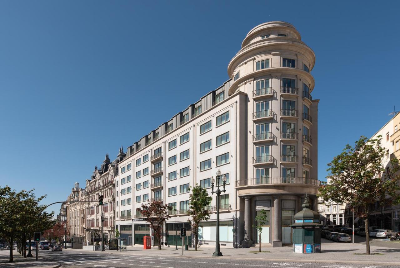 Hotel Eurostars Aliados Porto Exterior foto The former department store, now apartments